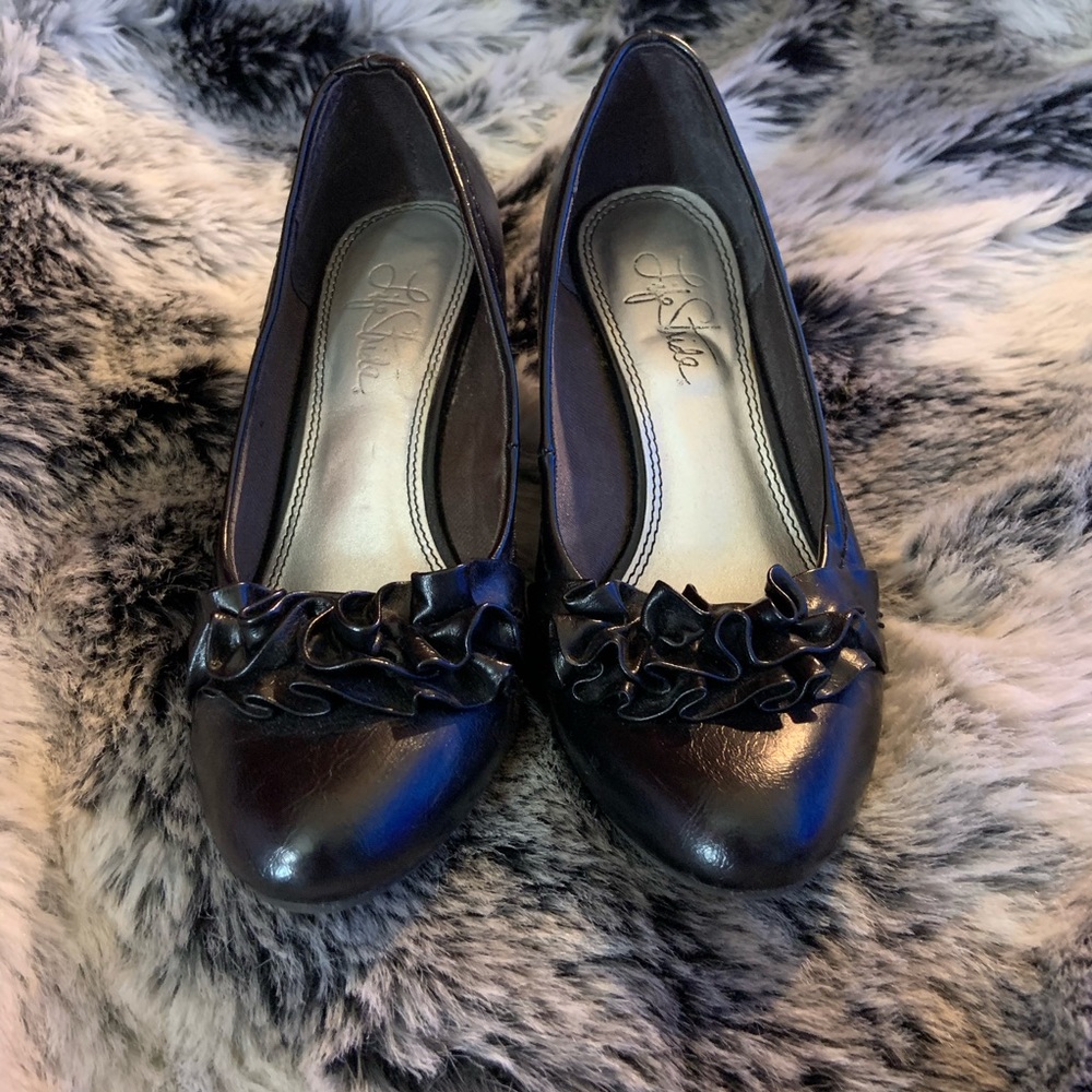 Life stride heels